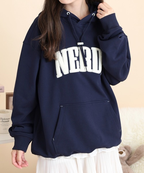 NERDY（ノルディ）の「ブークレロゴプルオーバーフーディー（パーカー・メンズ・ベージュ/ブラック/ネイビー・M/L/S/LL）」の3枚目の写真