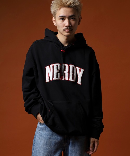 NERDY（ノルディ）の「ブークレロゴプルオーバーフーディー（パーカー・メンズ・ベージュ/ブラック/ネイビー・M/L/S/LL）」の14枚目の写真