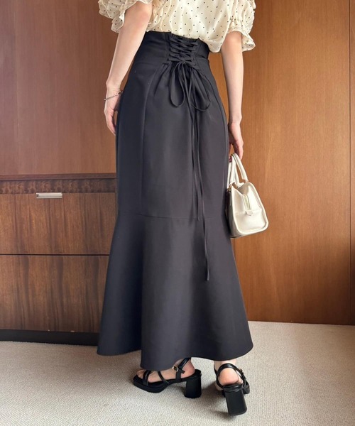 スカート neco 一部予約】フラワーIラインスカート【発送予定日 11月下旬~12月上旬】