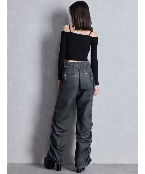 GYDA（ジェイダ）の「カシュクールデザインオフショルトップス（Tシャツ/カットソー・レディース・オフホワイト/ブラック/レッド・FREE）」の7枚目の写真