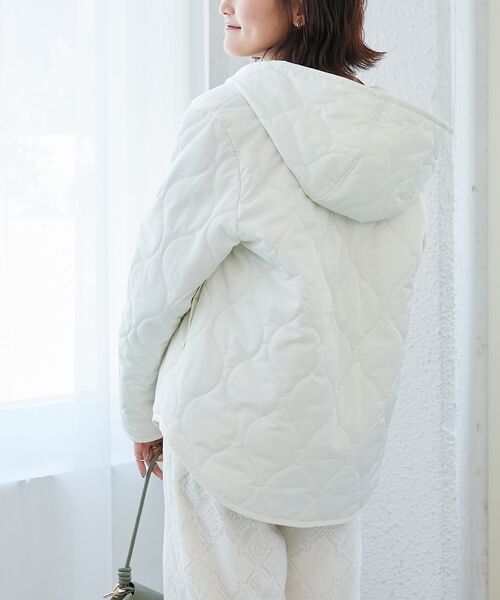 le.coeur blanc（ルクールブラン）の「《WEB限定アイテム》マルチWAYキルティングブルゾン（ブルゾン・レディース・キャメル/アイボリー/ブラック/チャコールグレー・38）」の13枚目の写真