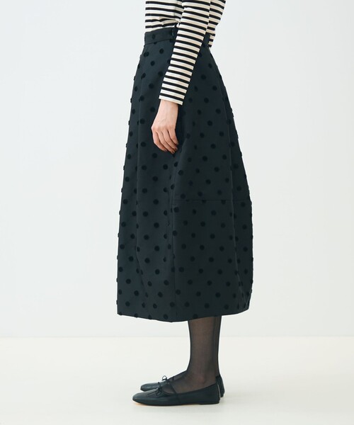 TOMORROWLAND collection（トゥモローランドコレクション）の「モールポルカドット コクーンスカート（スカート・レディース・ブラック・34/36）」の4枚目の写真