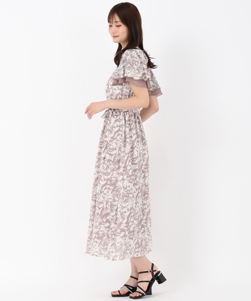 MISCH MASCH(ミッシュマッシュ)の「ブライト楊柳花柄ワンピース(ワンピース・レディース・モカ/グレー・M/S)」の12枚目の写真