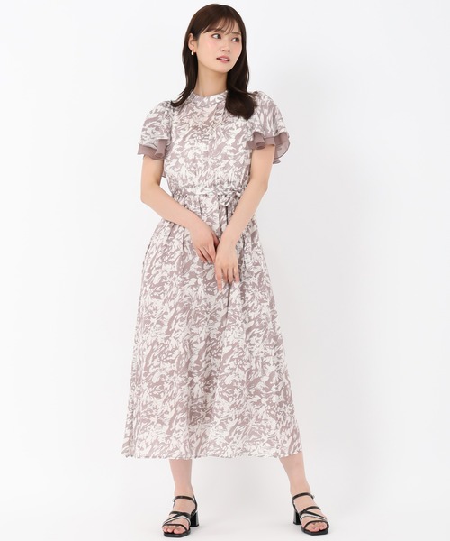 MISCH MASCH(ミッシュマッシュ)の「ブライト楊柳花柄ワンピース(ワンピース・レディース・モカ/グレー・M/S)」の8枚目の写真