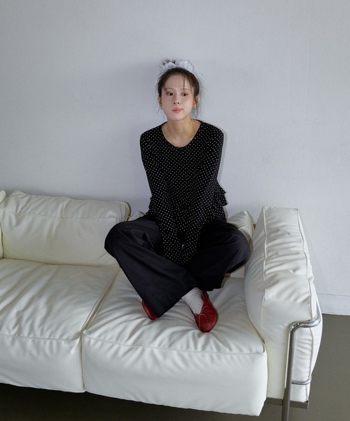 UNE MANSION（ユヌマンション）の「【UNE ORIGINAL】ラブリードットパターンダブルフリルカーディン（カーディガン/ボレロ・レディース・ピンク/ブラック/グレー/ホワイト・SMALL/MEDIUM）」の8枚目の写真