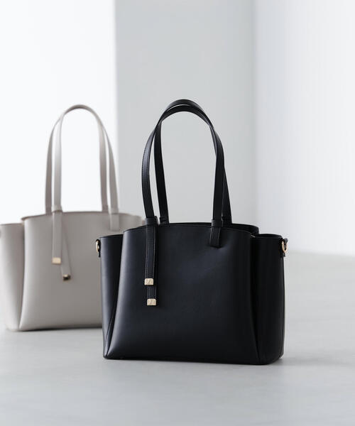 NATURAL BEAUTY BASIC（ナチュラルビューティーベーシック）の「◇ドロップリボントートバッグ（トートバッグ・レディース・ブラック/オフホワイト・ﾌﾘ-）」の4枚目の写真