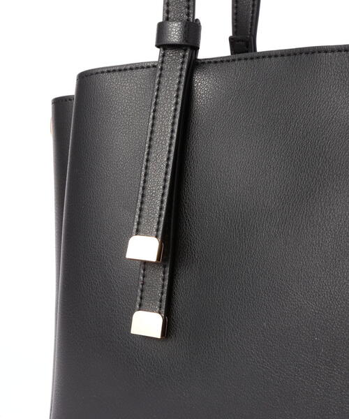 NATURAL BEAUTY BASIC（ナチュラルビューティーベーシック）の「◇ドロップリボントートバッグ（トートバッグ・レディース・ブラック/オフホワイト・ﾌﾘ-）」の9枚目の写真