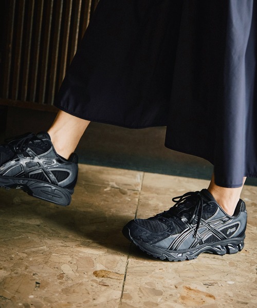 全てを穿つ光　リムル　BGS ブラック１０　黒 GEL-NIMBUS 10.1 / ゲルニンバス 10.1（スニーカー）｜ASICS