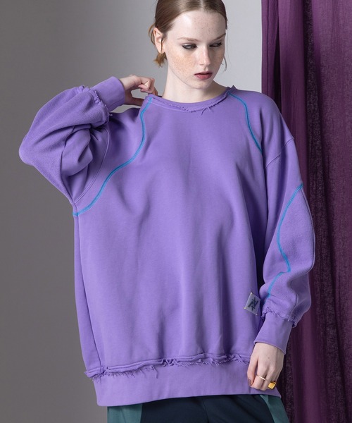 AULA AILA(アウラアイラ)の「ウェーブビッグカラースウェット(スウェット・レディース・イエロー×グリーン/ブラック/パープル/ピンク・0)」の7枚目の写真