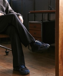 tabito（タビト）の「【REBIRTH PROJECT × tabito】 Zip Tactical Trainer Airbag & Deerskin 足袋スニーカー（tabito55）（スニーカー）」