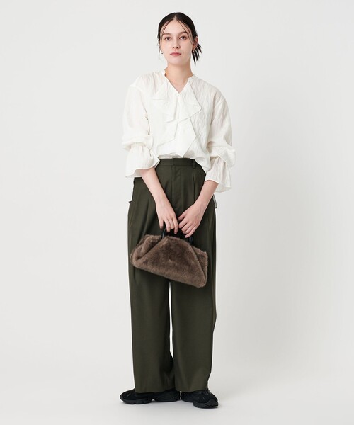 BEAUTY&YOUTH UNITED ARROWS（ビューティーアンドユースユナイテッドアローズ）の「ラッフル スキッパーブラウス ウォッシャブル（シャツ/ブラウス・レディース・ライトグレー/ナチュラル/ホワイト・FREE）」の7枚目の写真