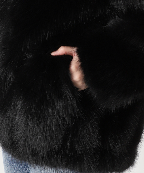 journal standard L'essage（ジャーナルスタンダードレサージュ）の「フェイクファーブルゾン（その他アウター・レディース・ブラウン/ブラック・FREE）」の9枚目の写真