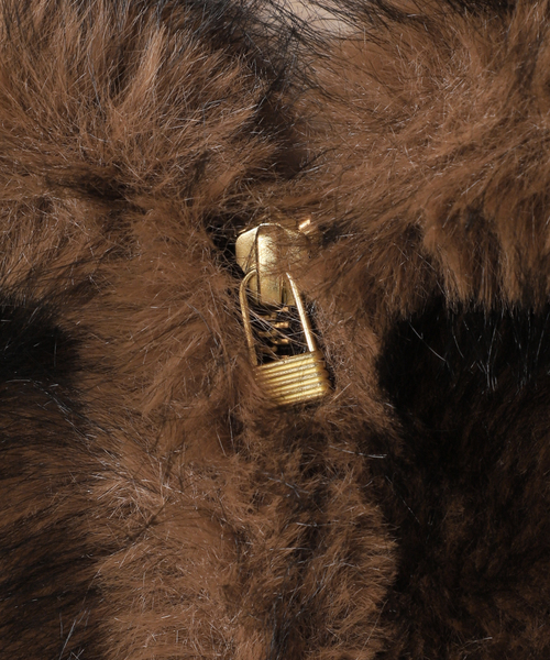 journal standard L'essage（ジャーナルスタンダードレサージュ）の「フェイクファーブルゾン（その他アウター・レディース・ブラウン/ブラック・FREE）」の13枚目の写真