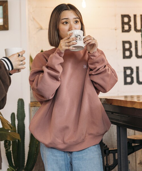 FREAK'S STORE(フリークスストア)の「限定展開 SHE WOLF DINER×FREAK'S STORE/シーウルフダイナー 別注 ビッグシルエット バック刺繍 クルーネックスウェット/WOLF(スウェット・メンズ・ピンク/グリーン/チャコールグレー/グレー・MEDIUM/SMALL/LARGE)」の15枚目の写真