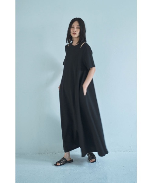marjour（マージュール）の「SHOULDER SLIT HALF SLEEVE DRESS（ワンピース・レディース・ブラウン/ブラック・02/01）」の15枚目の写真