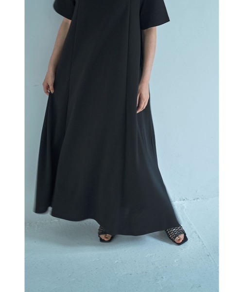 marjour（マージュール）の「SHOULDER SLIT HALF SLEEVE DRESS（ワンピース・レディース・ブラウン/ブラック・02/01）」の12枚目の写真