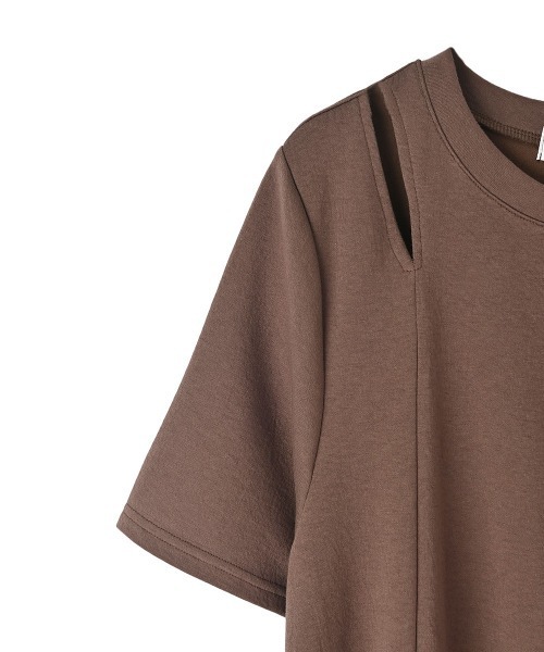 marjour（マージュール）の「SHOULDER SLIT HALF SLEEVE DRESS（ワンピース・レディース・ブラウン/ブラック・02/01）」の9枚目の写真