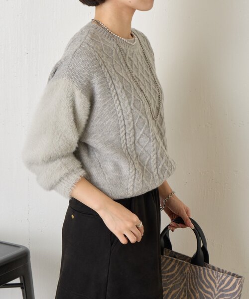 Jena espace merveilleux(ジェナ エスパスメルヴェイユ)の「ラメフェザーケーブルニット(ニット/セーター・レディース・ブルー/チャコールグレー/ライトグレー・FREE)」の12枚目の写真