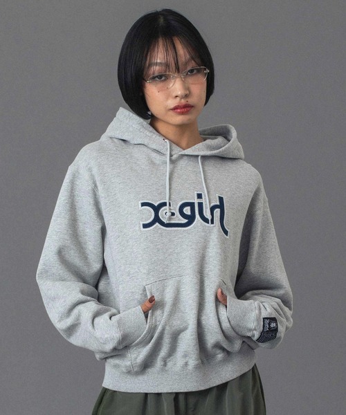 MILLS LOGO LAYERED PATCH SWEAT HOODIE（パーカー）｜X-girl