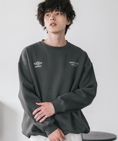 UMBRO(アンブロ)の「UMBRO 別注コラボオーバーサイズ裏起毛ロゴ刺繍ドロストスウェット(スウェット・メンズ・チャコール/ネイビー/杢グレー/ブラック・M/L/XL)」の17枚目の写真