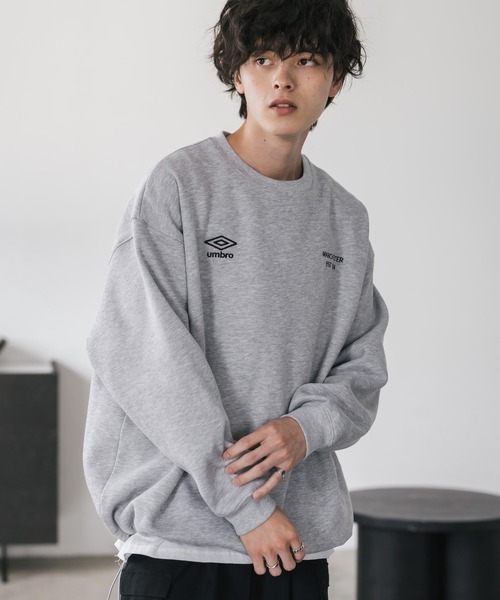 UMBRO(アンブロ)の「UMBRO 別注コラボオーバーサイズ裏起毛ロゴ刺繍ドロストスウェット(スウェット・メンズ・チャコール/ネイビー/杢グレー/ブラック・M/L/XL)」の13枚目の写真