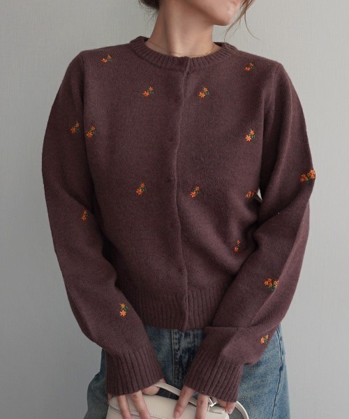 Rashik(ラシク)の「フラワー刺繍カーディガン(カーディガン/ボレロ・レディース・グレー/ネイビー/ブラウン・FREE)」の4枚目の写真