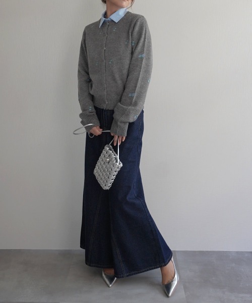 Rashik(ラシク)の「フラワー刺繍カーディガン(カーディガン/ボレロ・レディース・グレー/ネイビー/ブラウン・FREE)」の12枚目の写真