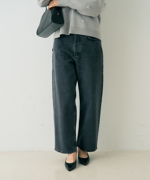 AGOLDE（エーゴールドイー）の「【AGOLDE/エーゴールドイー】ARC JEAN IN SYMBOLIC クロップド丈デニム（デニムパンツ・レディース・ブラック・24/26/25）」の5枚目の写真