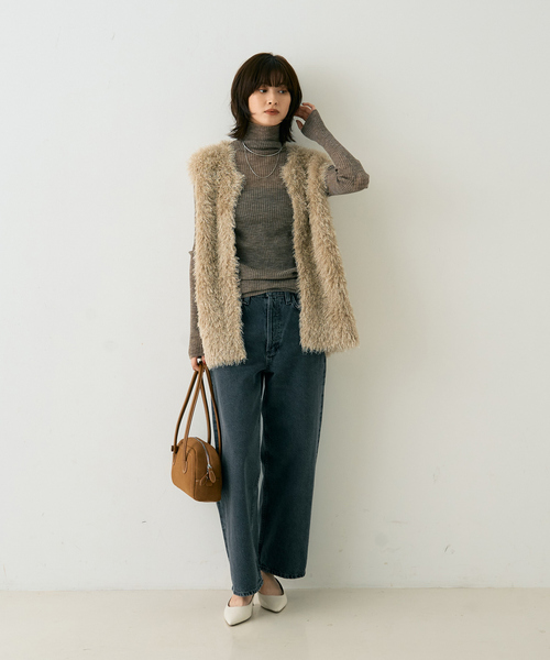 AGOLDE（エーゴールドイー）の「【AGOLDE/エーゴールドイー】ARC JEAN IN SYMBOLIC クロップド丈デニム（デニムパンツ・レディース・ブラック・24/26/25）」の15枚目の写真