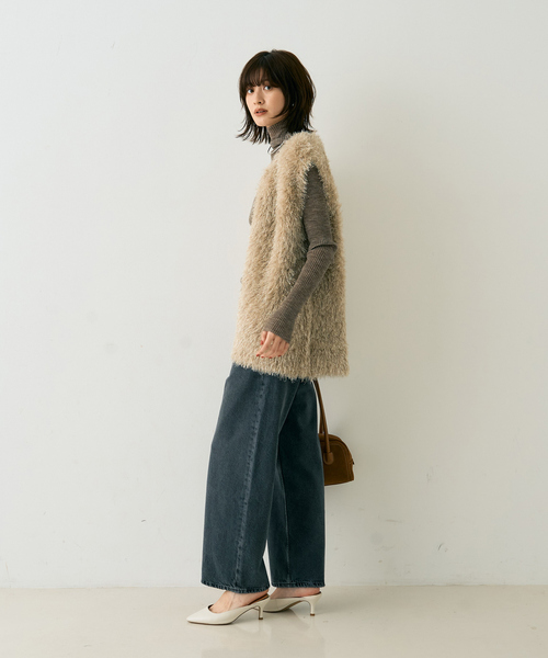 AGOLDE（エーゴールドイー）の「【AGOLDE/エーゴールドイー】ARC JEAN IN SYMBOLIC クロップド丈デニム（デニムパンツ・レディース・ブラック・24/26/25）」の16枚目の写真