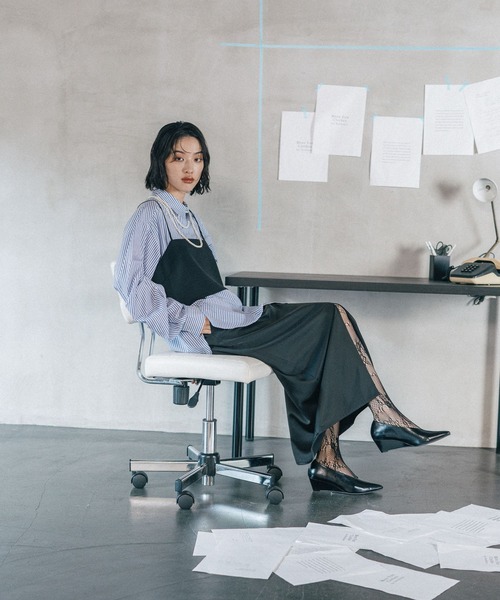 LEPSIM（レプシィム）の「《オフィスライン》タックボリュームスリーブシャツ　582126（シャツ/ブラウス・レディース・オフホワイト/ブルー/ストライプ・FREE）」の5枚目の写真