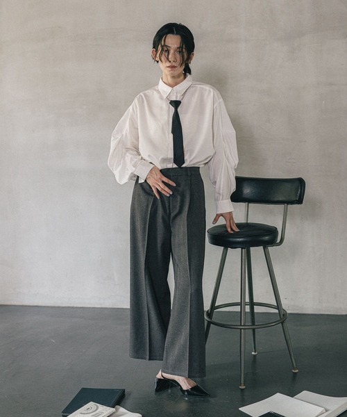 LEPSIM（レプシィム）の「《オフィスライン》タックボリュームスリーブシャツ　582126（シャツ/ブラウス・レディース・オフホワイト/ブルー/ストライプ・FREE）」の15枚目の写真