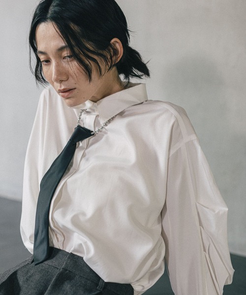 LEPSIM（レプシィム）の「《オフィスライン》タックボリュームスリーブシャツ　582126（シャツ/ブラウス・レディース・オフホワイト/ブルー/ストライプ・FREE）」の18枚目の写真