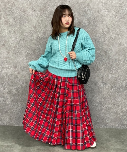 GEVS.(ジェイヴィス)の「アラン柄クルーネックニット<大きいサイズ有>GEVS.(ニット/セーター・レディース・ピンク/ブルー/ブラック・3L/LL/L/M/5L/4L)」の9枚目の写真