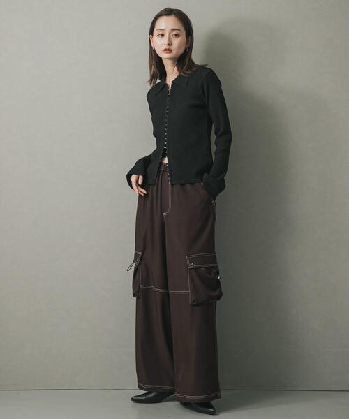 SENSE OF PLACE by URBAN RESEARCH（センスオブプレイスバイアーバンリサーチ）の「フロントホックエリツキコンパクトカーディガン（カーディガン/ボレロ・レディース・ネイビー/イエロー/ブラック・ONE）」の8枚目の写真