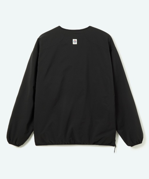 penguin BY MUNSINGWEAR(ペンギン バイ マンシングウェア)の「4WAY STRETCH BRUSHED MESH LINING PULLOVER 保温ストレッチジャケットゴルフウェア(ブルゾン・メンズ・ブラック/カーキ/ベージュ・L/XL/M)」の4枚目の写真