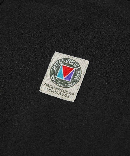 penguin BY MUNSINGWEAR(ペンギン バイ マンシングウェア)の「4WAY STRETCH BRUSHED MESH LINING PULLOVER 保温ストレッチジャケットゴルフウェア(ブルゾン・メンズ・ブラック/カーキ/ベージュ・L/XL/M)」の12枚目の写真