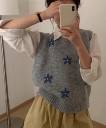 フラワー刺繍 ニットベスト