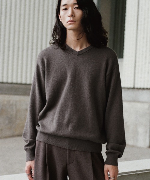 WYM LIDNM（ウィム バイ リドム）の「FOX BLEND STANDARD KNIT(V-NECK / CREW-NECK)（ニット/セーター・メンズ・アッシュブラウン/ホワイト系/ブルーグレー/ブラウン系2/ブラウン系/チャコール/レッド/グレー系・L/M/S）」の21枚目の写真