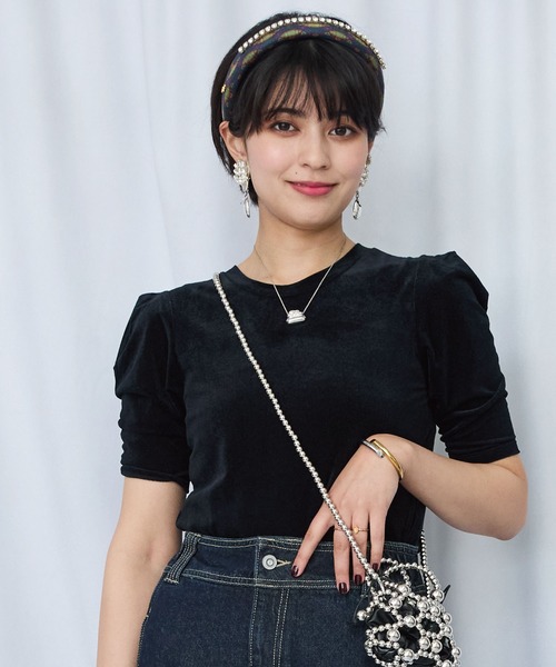 JETSET SOLO PLUS (ジェットセットソロプラス)の「【JETSET SOLO PLUS】タックショルダーベロアカットソー(Tシャツ/カットソー・レディース・ミント/ライトグレー/ブラック・FREE)」の2枚目の写真