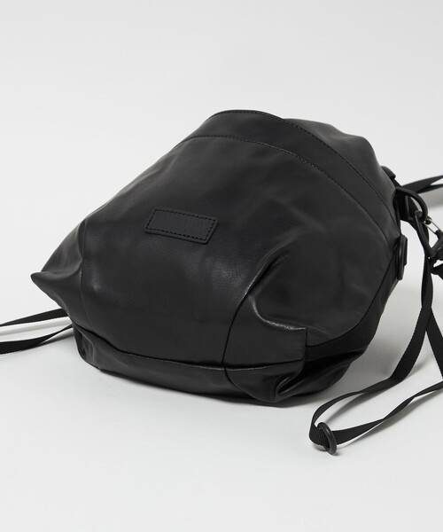 BAICYCLON by Bagjack（バイシクロン バイ バグジャック）の「＜BAICYCLON＞レザーライク ドロー ストリング 巾着 バッグ（ショルダーバッグ・メンズ・ブラック・FREE）」の10枚目の写真