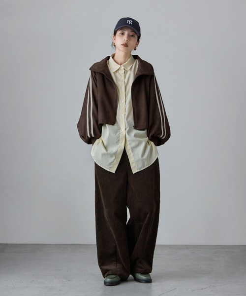 etoll.（エトル）の「サイドラインスエード調トラックジャケット（ブルゾン・レディース・ブラウン/アイボリー/チャコール・M）」の12枚目の写真