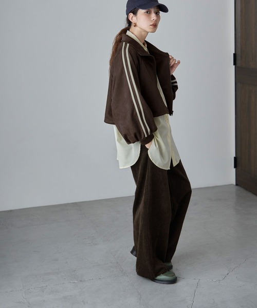 etoll.（エトル）の「サイドラインスエード調トラックジャケット（ブルゾン・レディース・ブラウン/アイボリー/チャコール・M）」の13枚目の写真