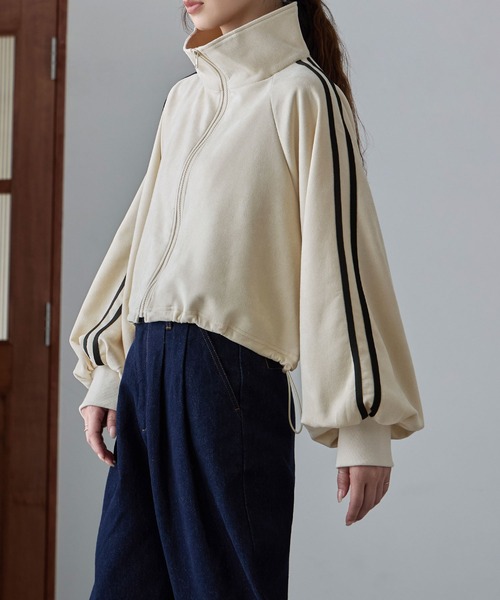 etoll.（エトル）の「サイドラインスエード調トラックジャケット（ブルゾン・レディース・ブラウン/アイボリー/チャコール・M）」の5枚目の写真