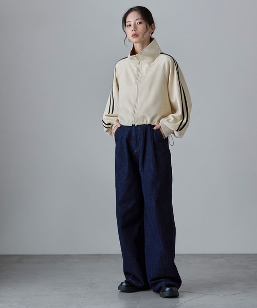 etoll.（エトル）の「サイドラインスエード調トラックジャケット（ブルゾン・レディース・ブラウン/アイボリー/チャコール・M）」の8枚目の写真