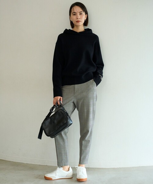 UNFILO(アンフィーロ)の「【ウエストゴム/14サイズ展開】beauty warm pants テーパード(その他パンツ・レディース・ブラック系/ライトグレー系/ネイビー系1/ブラック系1/ホワイト系/ライトグリーン系/グレー系・SMALL/MEDIUM/LARGE)」の8枚目の写真