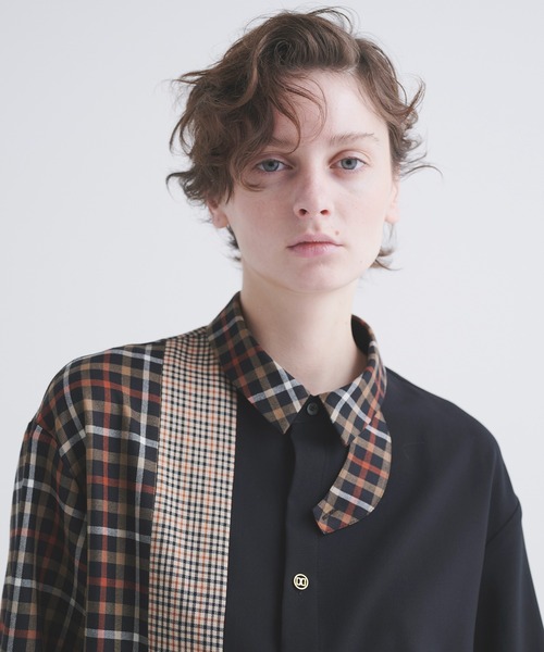 CULLNI（クルニ）の「CULLNI for DAKS LONDON Asymmetrical Switching Chin Tab Shirt（シャツ/ブラウス・メンズ・ブラック/ベージュ×ブラック/ネイビー/チェック・0/1/2）」の6枚目の写真