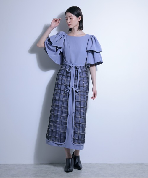 FLANEEK.(フラニーク)の「フレアスリーブワンピース+シアースカート SET(ワンピース・レディース・ブラック/ブルー・S/M)」の2枚目の写真
