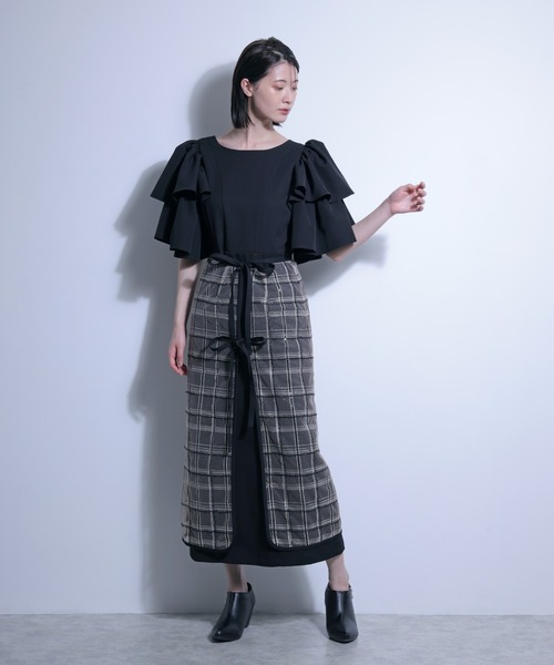 FLANEEK.(フラニーク)の「フレアスリーブワンピース+シアースカート SET(ワンピース・レディース・ブラック/ブルー・S/M)」の5枚目の写真