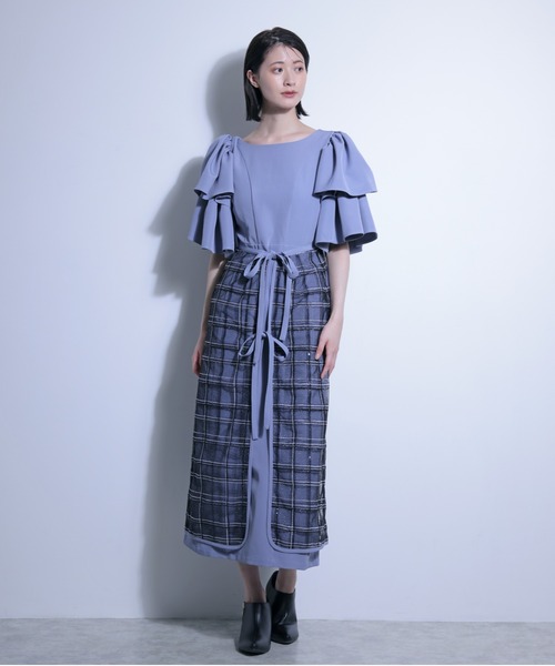 FLANEEK.(フラニーク)の「フレアスリーブワンピース+シアースカート SET(ワンピース・レディース・ブラック/ブルー・S/M)」の14枚目の写真